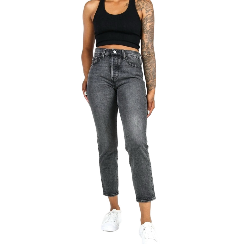 Levi Women’s Wedgie Icon Fit Straight Jean 26